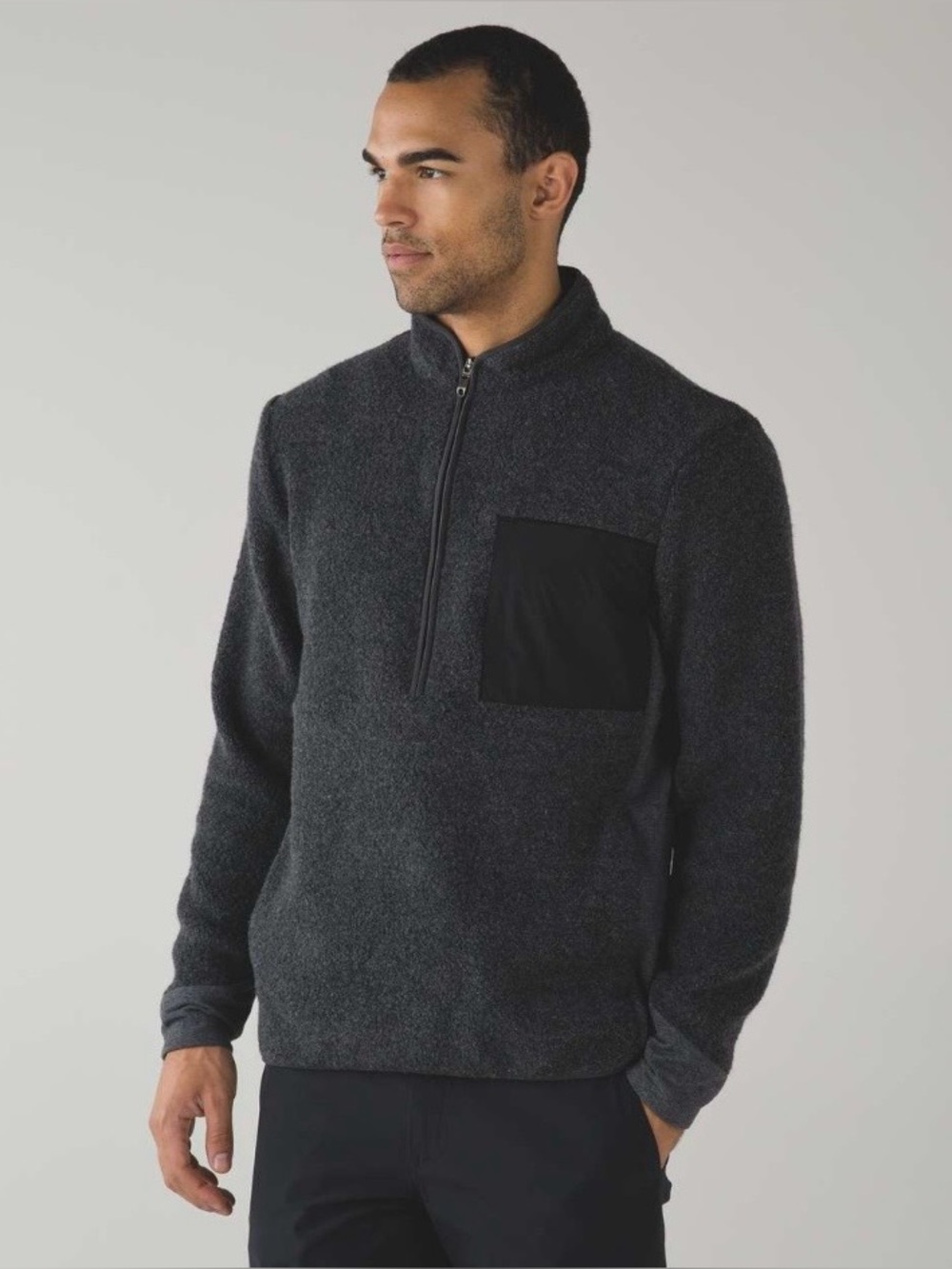 Lululemon men’s Pyle Pullover
Heathered Black large EUC